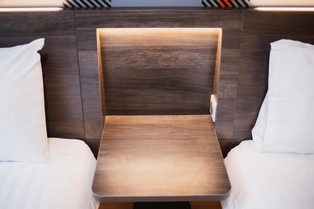 Easyhotel Paris Nord Aubervilliers Esterno foto