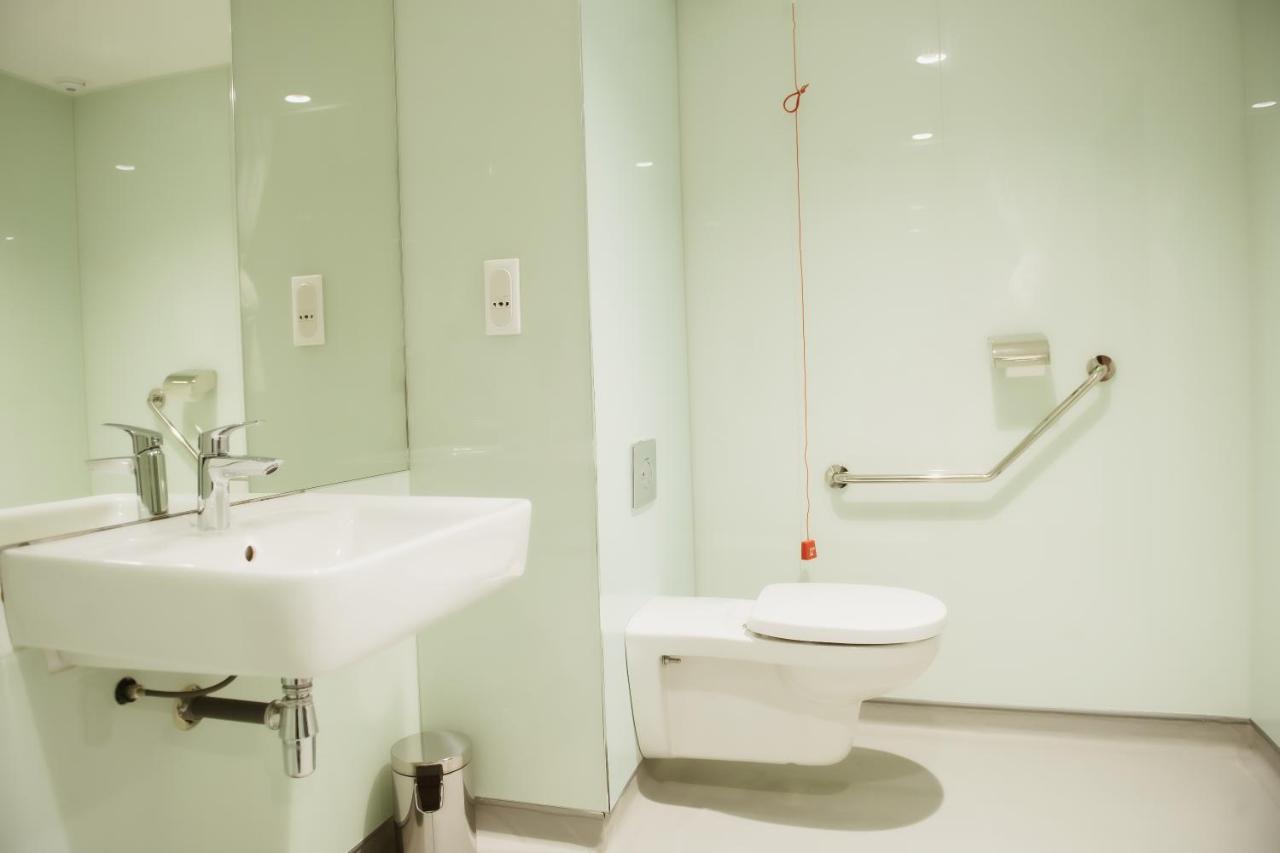 Easyhotel Paris Nord Aubervilliers Esterno foto