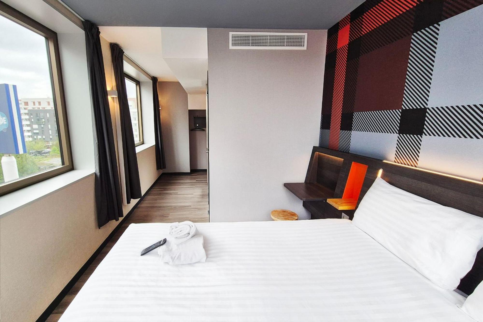 Easyhotel Paris Nord Aubervilliers Esterno foto